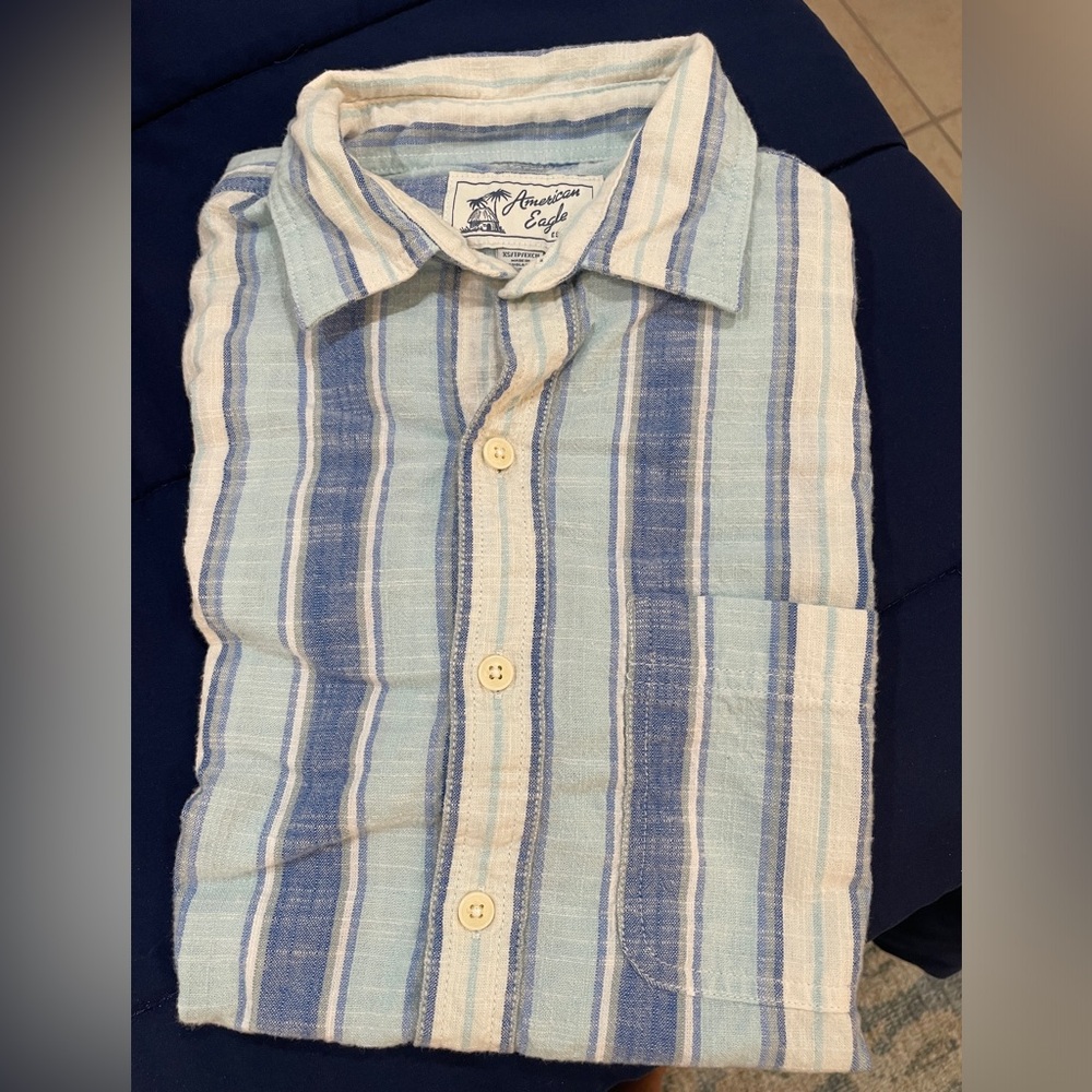 American Eagle Shirt Size S